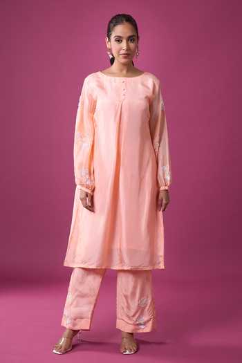 Khwaab By Sanjana Lakhani Placed Embroidered Kurta & Pant Set 