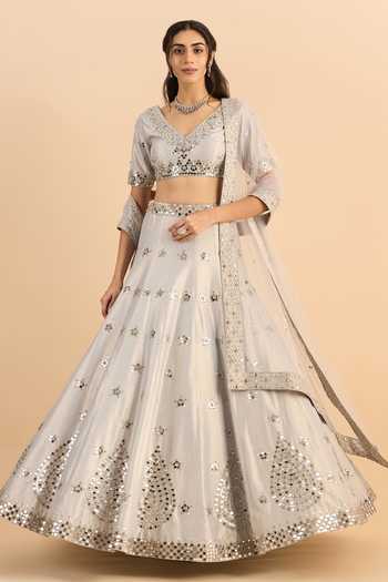 Roohbyridhimaa Ainaa Embroidered Lehenga Set 