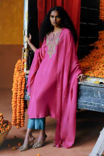 Alam By Tulsi Patel Parijat Embroidered Kurta Set 