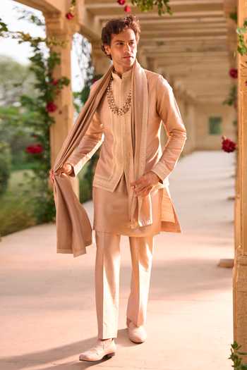 Seema Gujral Embroidered Bundi & Kurta Set