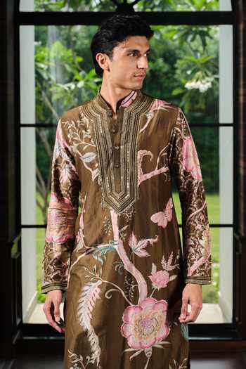 Mahima Mahajan Saham Printed & Embroidered Kurta Set 