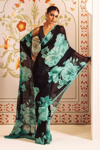 Studio 113 Floral Cluster Print Saree With Blouse 