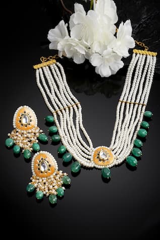 Emerald Embellished Pendant Necklace Set 