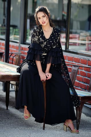 Suruchi Parakh Georgette Crepe Pre-Draped Pant Saree Set 