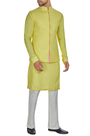 Yellow spun silk criss cross textured bandi jacket