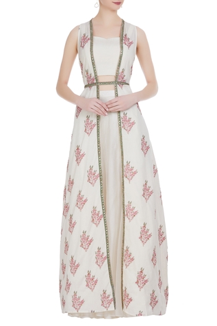 Priyanka Jain Jaipuri printed jacket with organza blouse & lehenga 