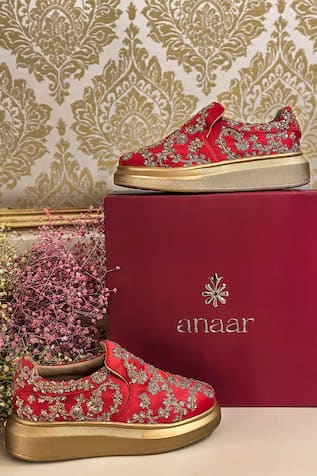 Anaar Heirloom Classic Embroidered Sneakers 