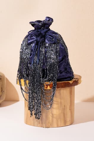 Oorvi Tassel Embellished Potli 