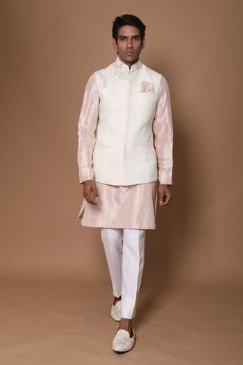 House Of Armuse Handloom Silk Bundi & Kurta Set 