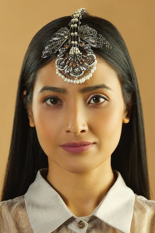 Crystal Maangtikka 