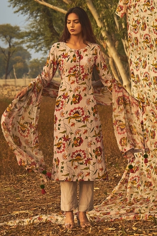 Baise Gaba Jasmine Crepe Kurta Set