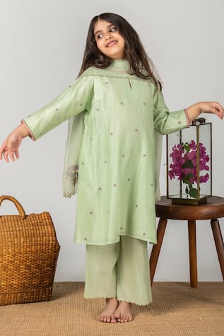 Boteh Embroidered Kurta Set 