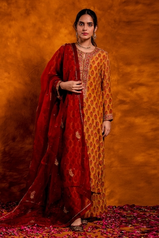 Chandbari Floral Print Kurta Palazzo Set