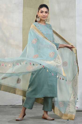 Weaver Story Hand Embroidered Dupatta 