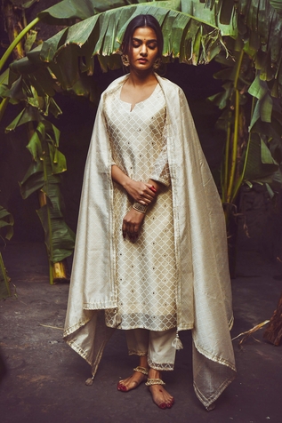 KARAJ JAIPUR Chanderi Kurta Set