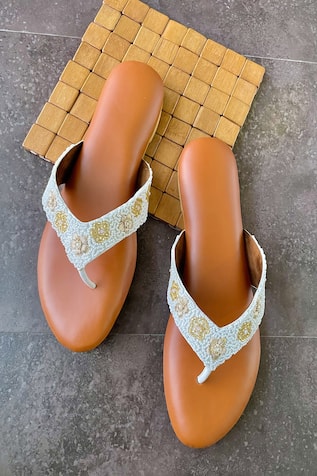 Embellished Split Toe Flats 