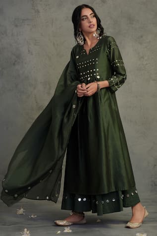 Charkhee Chanderi Kurta Set 