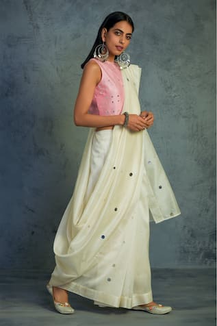 Charkhee Embroidered Chanderi Saree with Blouse 