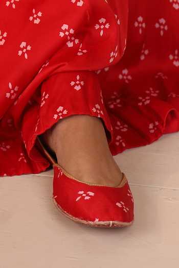 Esha Koul Red Printed Modal Satin Juttis 