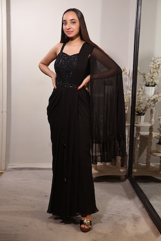 Shop Black Saree Dress With Molten Gold Belt by AAKAAR at House of