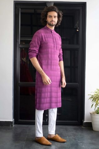 Hilo Design Amaranth Basik Jacquard Kurta