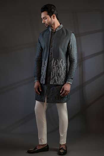 Punit Arora Embroidered Bundi & Kurta Set 