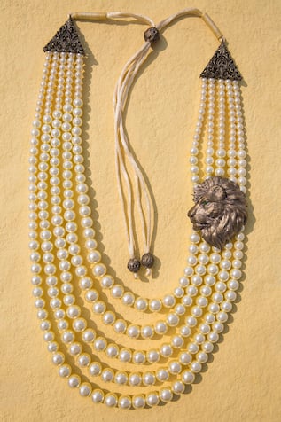 The Lion Carved Motif Mala 