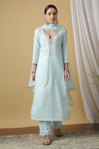 Maison Shefali Embroidered Kurta Set 