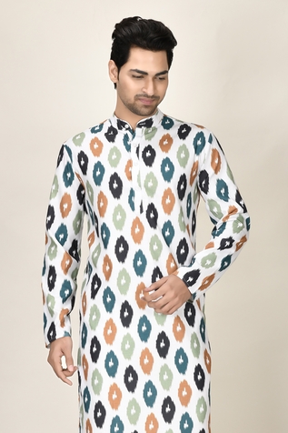 Aryavir Malhotra  Printed Short Kurta