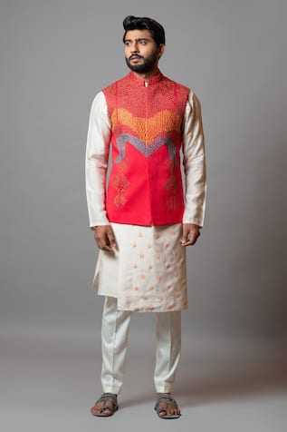 Filigree Embroidered Bundi Kurta Set 