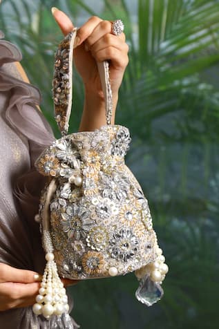 Fiza Floral Embroidered Potli 