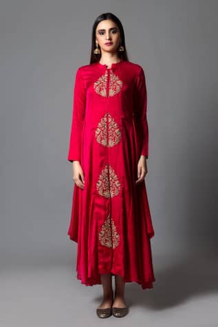 Buy Pink Chanderi Round Embroidered Kurta For Women by Virtuoso by Mekha  and Anurag Online at Aza Fashions.