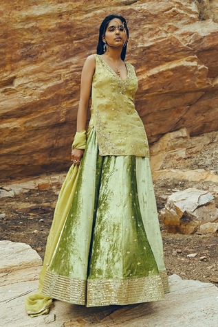 Ease Embroidered Kurta Lehenga Set