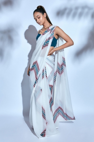 Nirmooha Printed Saree with Blouse