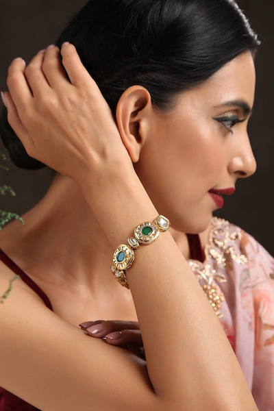 Bracelets - Jewellery Collection