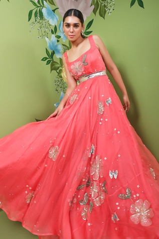 Prevasu Embellished Gown With Belt