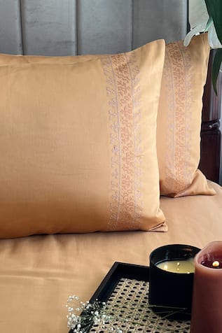Delight Pattern Bedsheet Set 