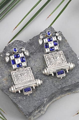 Geoemtric Motif Danglers 