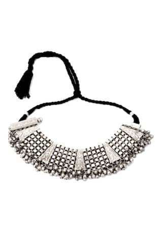 Ghungroo Embellished Choker 