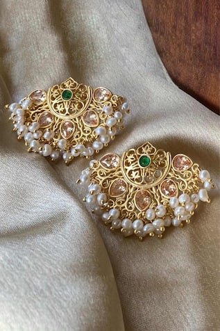 Azra Stud Earrings 