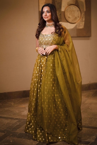 Neha Khullar Banarasi Lehenga Set