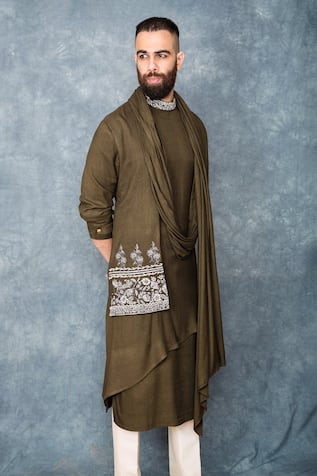 Sarab Khanijou