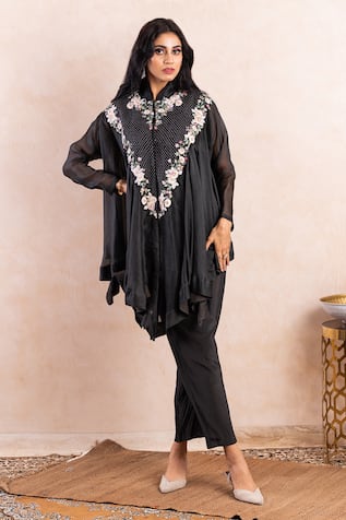 Shikha And Srishti Design Embroidered Tunic & Pant Set 