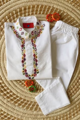 The Plum Bum Cotton Embroidered Kurta Set 