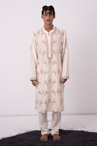 Dancing Deer Embroidered Kurta Set 