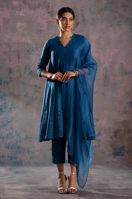 Buy Charkhee Blue Chanderi Cutwork Kalidar Kurta Set Online | Aza Fashions