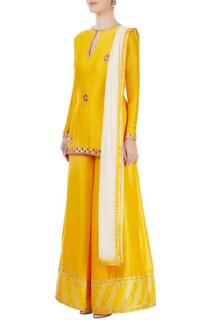 Yellow & white embroidered kurta set