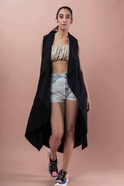Buy Chillosophy Black Poplin Long Asymmetric Jacket Online | Aza Fashions
