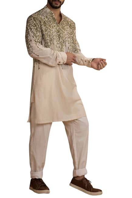 Embroiedered kurta with cuff sleeves 