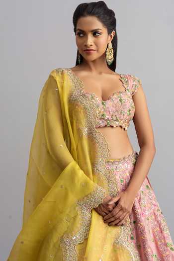 NAYAB LEHENGA SET
